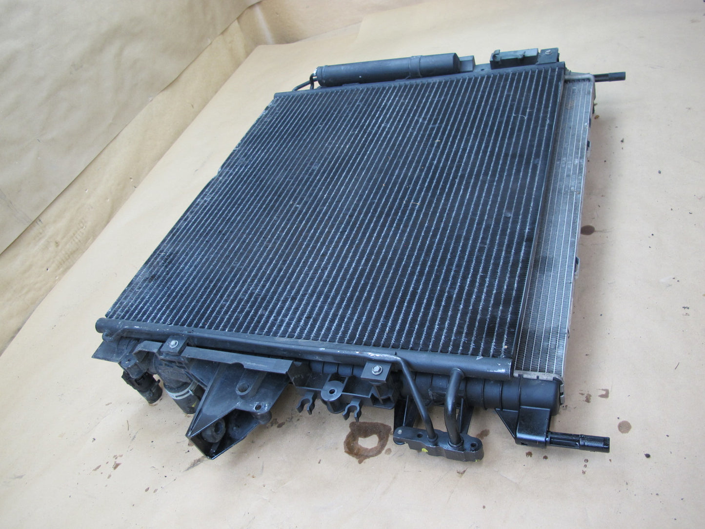 2010-2013 RANGE ROVER SPORT L320 ENGINE RADIATOR A/C CONDENSER ASSEMBLY
