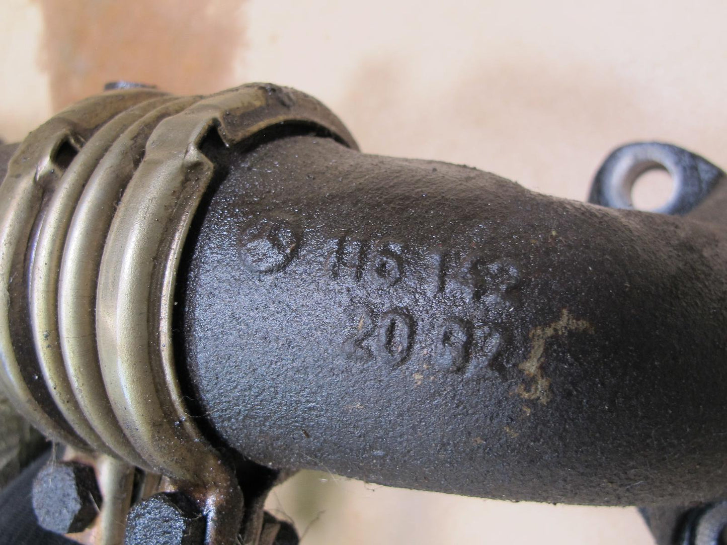 81-85 MERCEDES R107 380SL LEFT EXHAUST MANIFOLD OEM