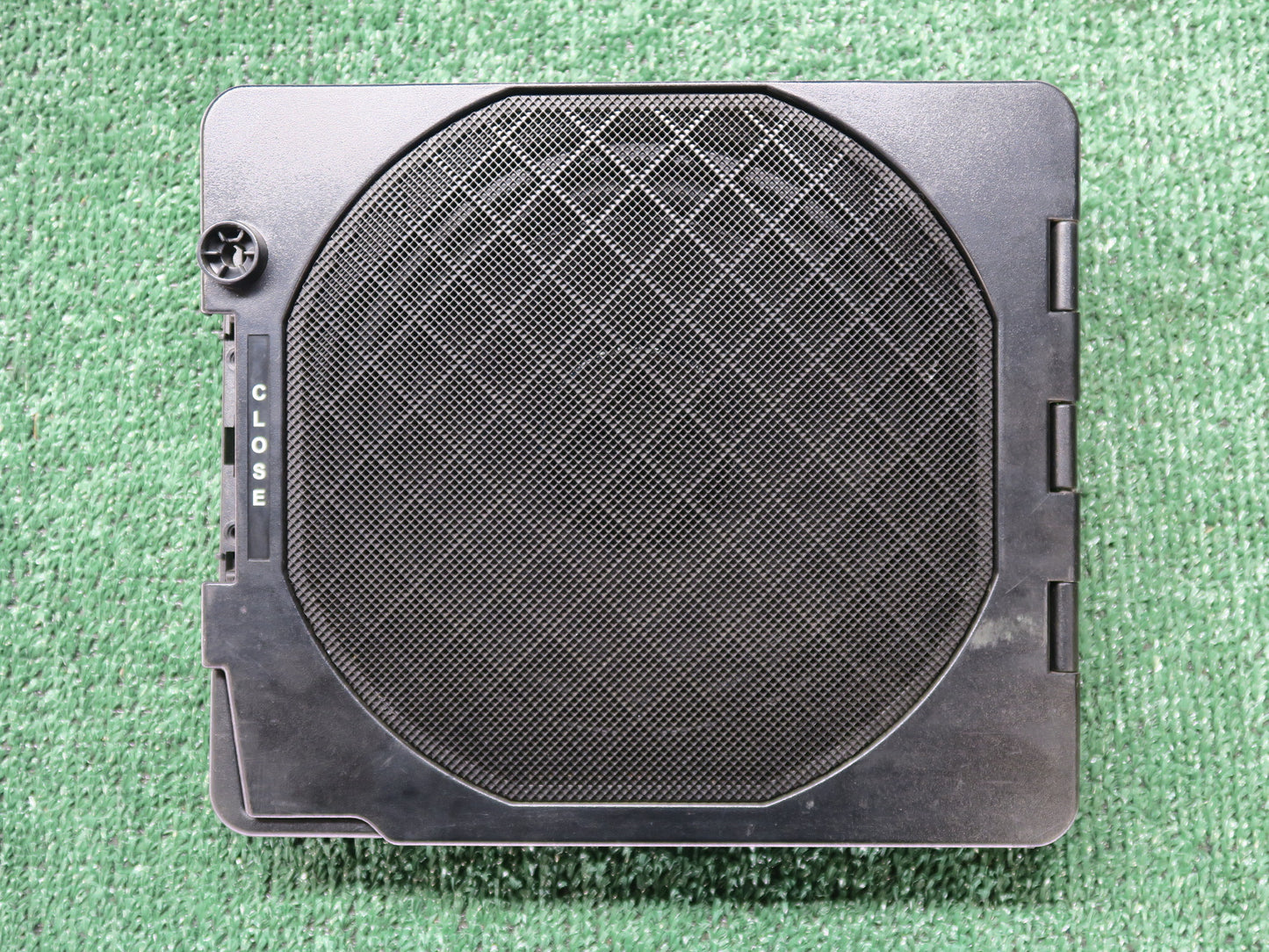 2001-2006 BMW 330Ci Convertible E46 HARMAN KARDON Hi-Fi Subwoofer Speaker OEM
