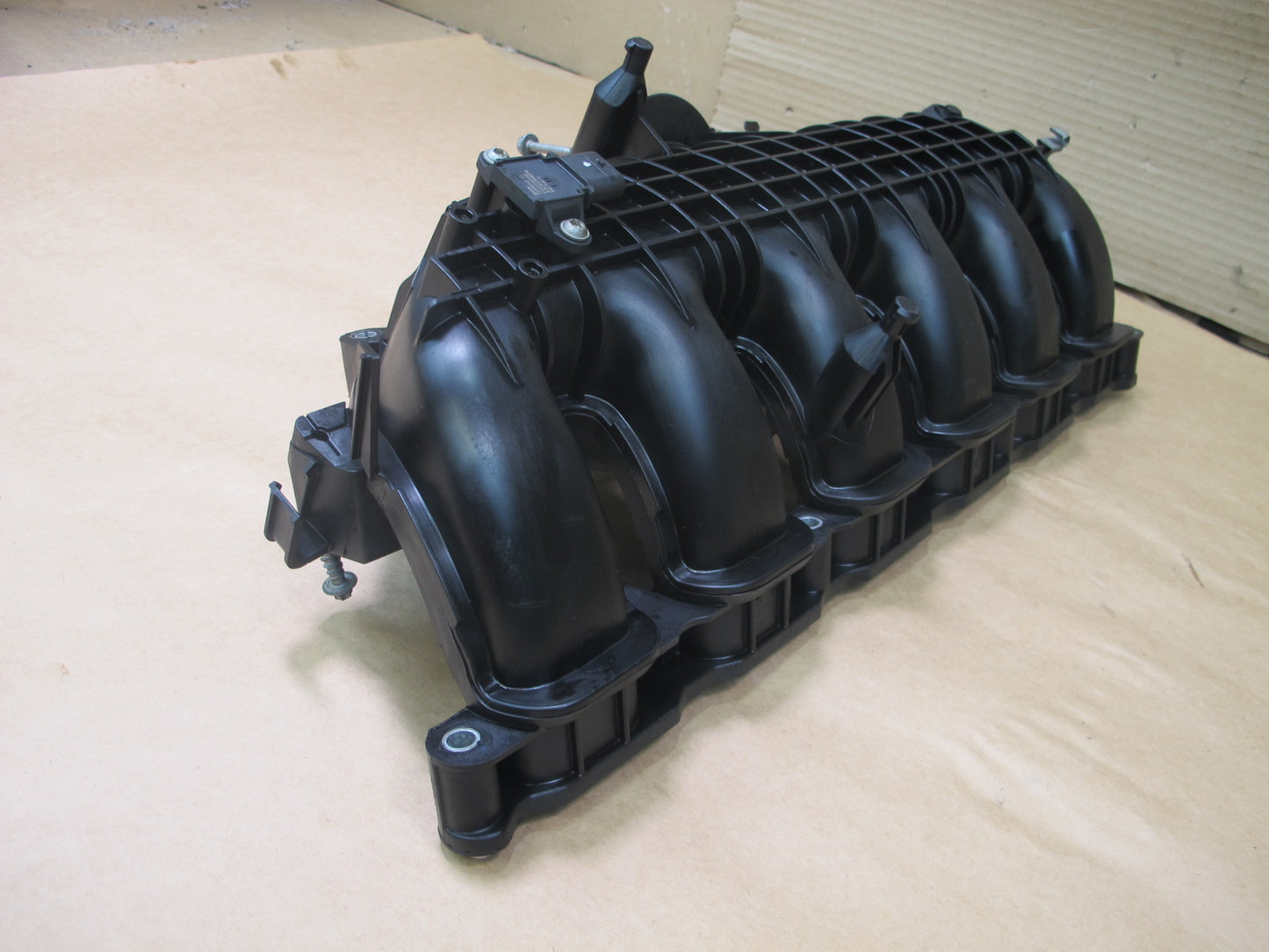 10-15 BMW E90 E91 F30 F31 F32 3.0L N55 ENGINE MOTOR AIR INTAKE MANIFOLD 7576911