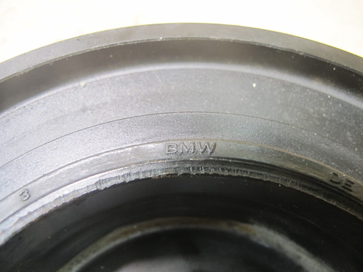 12-15 BMW F30 F31 3.0L N55 ENGINE CRANKSHAFT PULLEY HARMONIC BALANCER