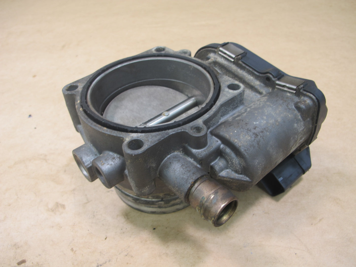 10-15 BMW E90 E91 F30 F31 F32 3.0L N55 ENGINE MOTOR THROTTLE BODY 7582926