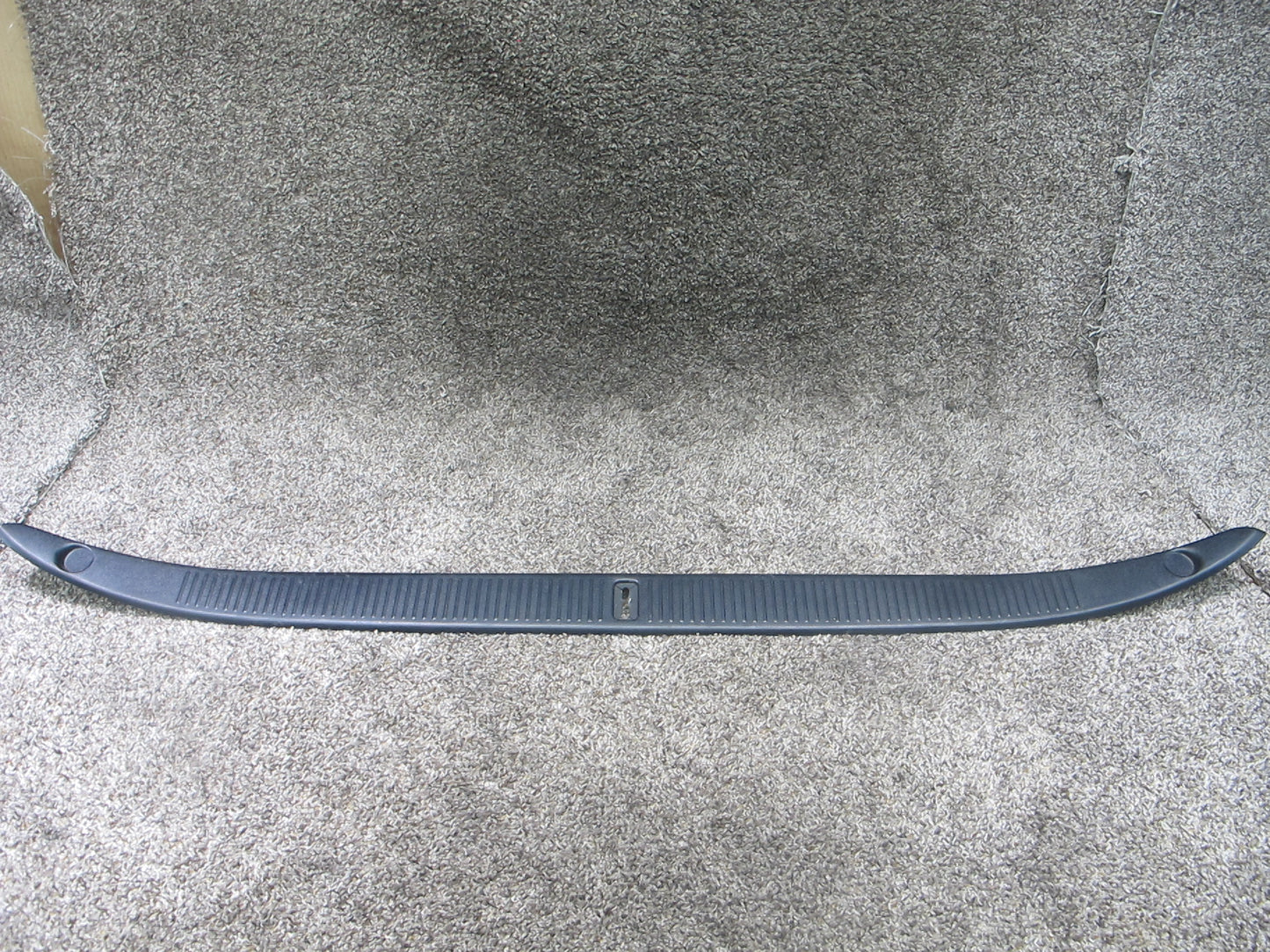 92-96 ES300 REAR TRUNK INTERIOR PLASTIC PANEL SCUFF PLATE TRIM MOLDING OEM