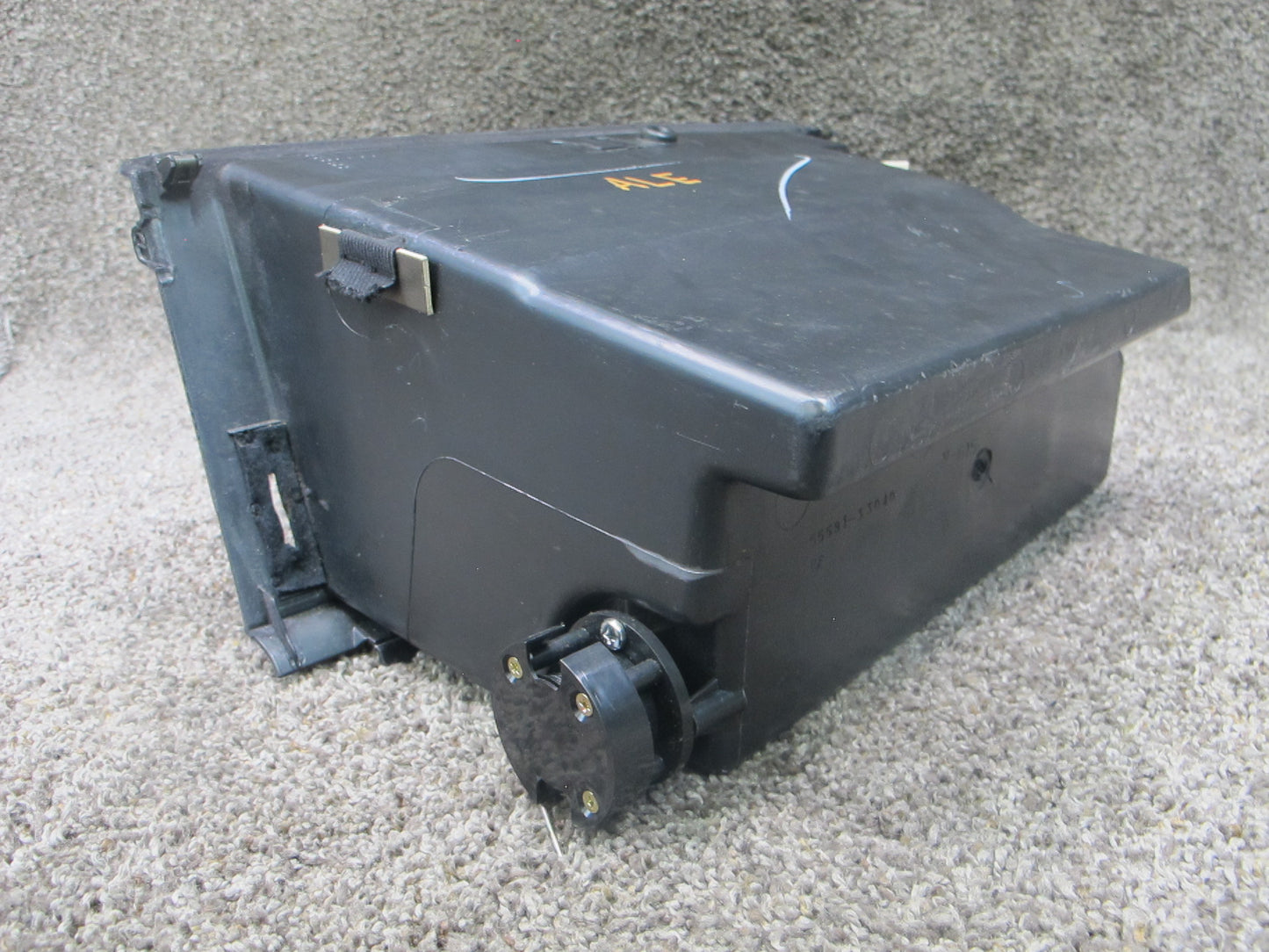 92-94 LEXUS ES300 DASH GLOVE BOX STORAGE COMPARTMENT 55581-33040 OEM
