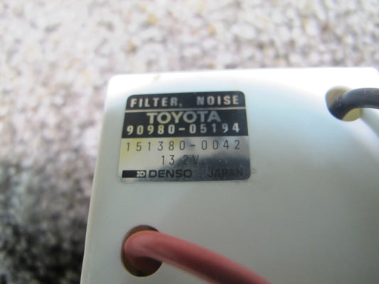 92-96 LEXUS ES300 NOISE FILTER COMPUTER CONTROL MODULE UNIT 90980-05194 OEM