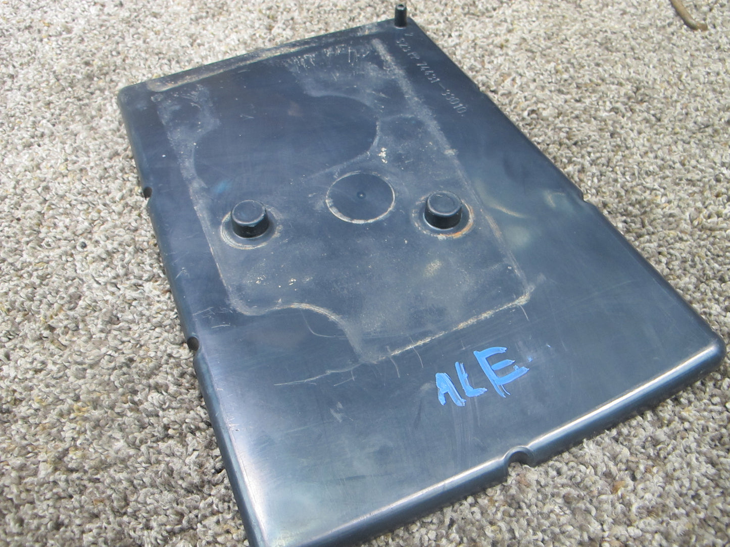 92-96 LEXUS ES300 UNDER HOOD BATTERY PLATE TRAY MOUNT HOLDER TRIM OEM