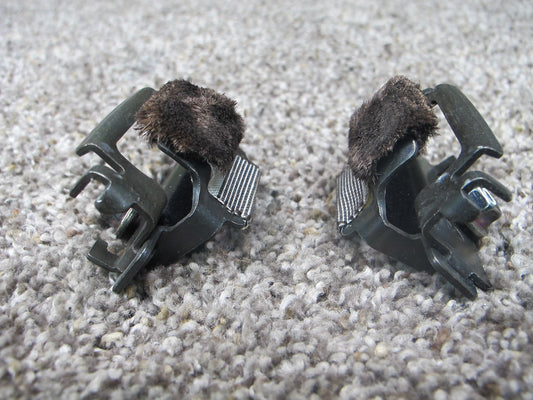 92-96 LEXUS ES300 REAR RIGHT SIDE WINDOW GLASS TRACK GUIDE TRIM SUPPORT SET OEM