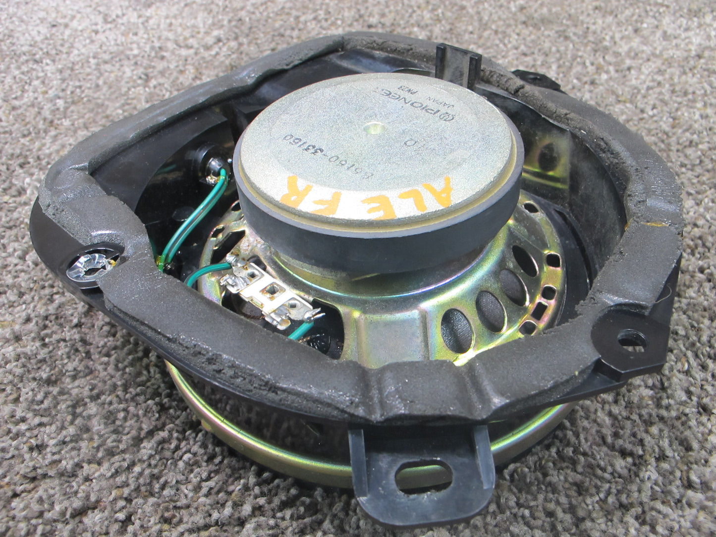 1992-1996 Lexus ES300 Front Pioneer Speakers Speaker Set of 2 OEM 86160-33160