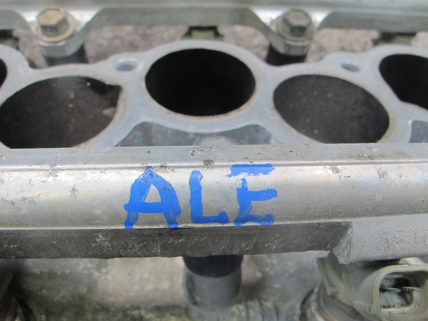 92-93 LEXUS ES300 3VZFE ENGINE MOTOR AIR INTAKE MANIFOLD W/ FUEL INJECTOR OEM