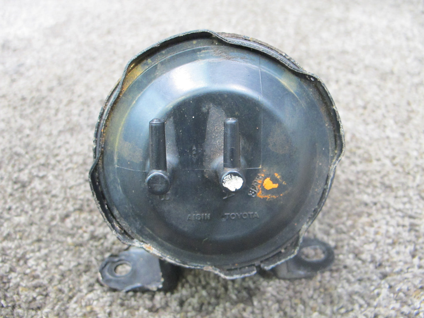 92-96 LEXUS ES300 VACUUM SURGE CANISTER TANK W/ BRACKET 25729-62010 OEM