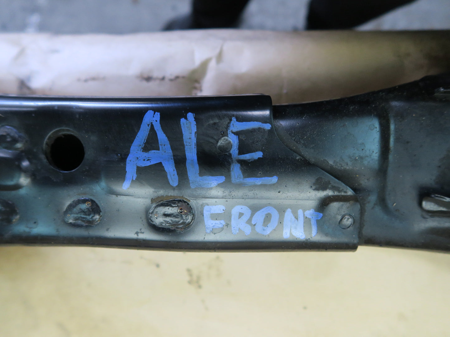 92-94 LEXUS ES300 FRONT SUSPENSION CROSSMEMBER CRADLE SUB FRAME OEM