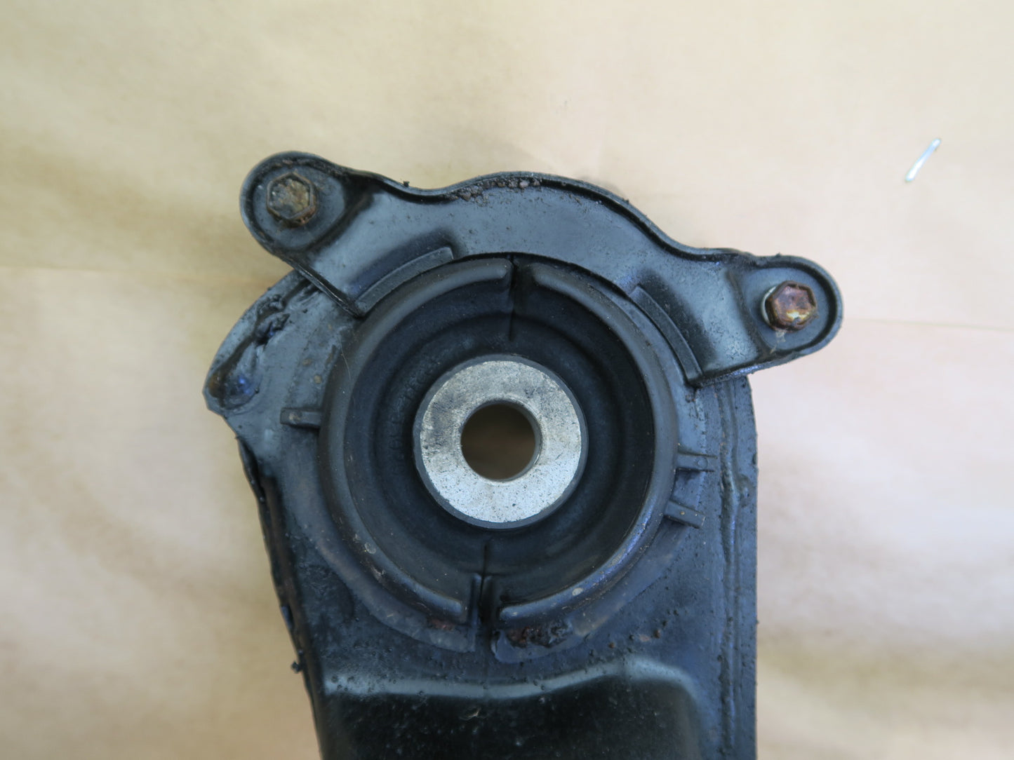 92-94 LEXUS ES300 FRONT SUSPENSION CROSSMEMBER CRADLE SUB FRAME OEM