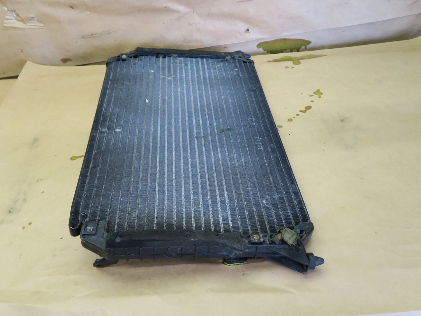 92-93 LEXUS ES300 3VZFE A/C AC AIR CONDITION COOLING CONDENSER OEM