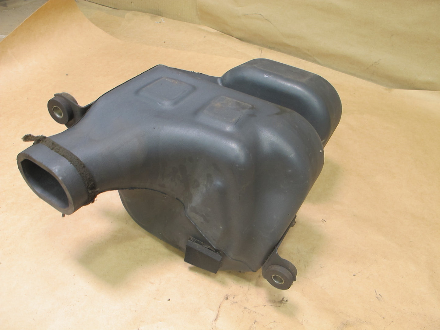 92-93 LEXUS ES300 AIR INTAKE CLEANER RESONATOR BOX 17805-74100 OEM