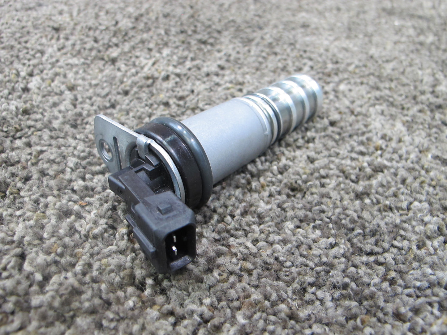 12-18 BMW F30 F32 N55 Engine Variable Valve Timing Solenoid Vanos Pierburg