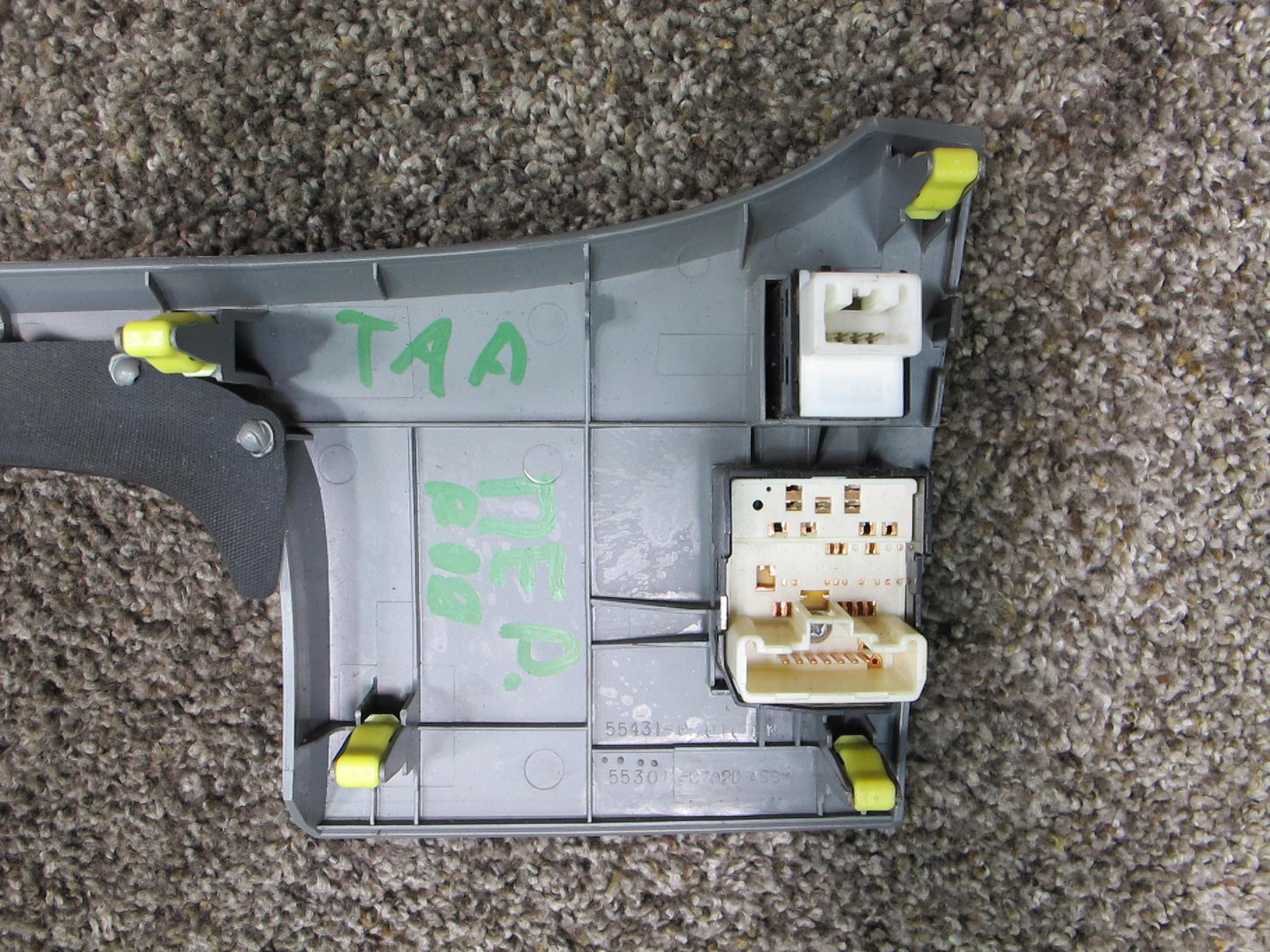 05-12 TOYOTA AVALON DASH COLUMN IGNITION SWITCH PANEL COVER 55301-07020 OEM