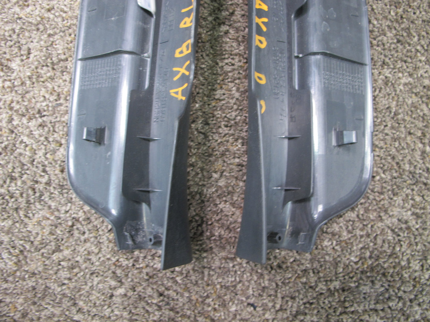 04-06 TOYOTA SCION XB REAR RIGHT & LEFT SIDE DOOR SILL SCUFF PLATE SET OEM