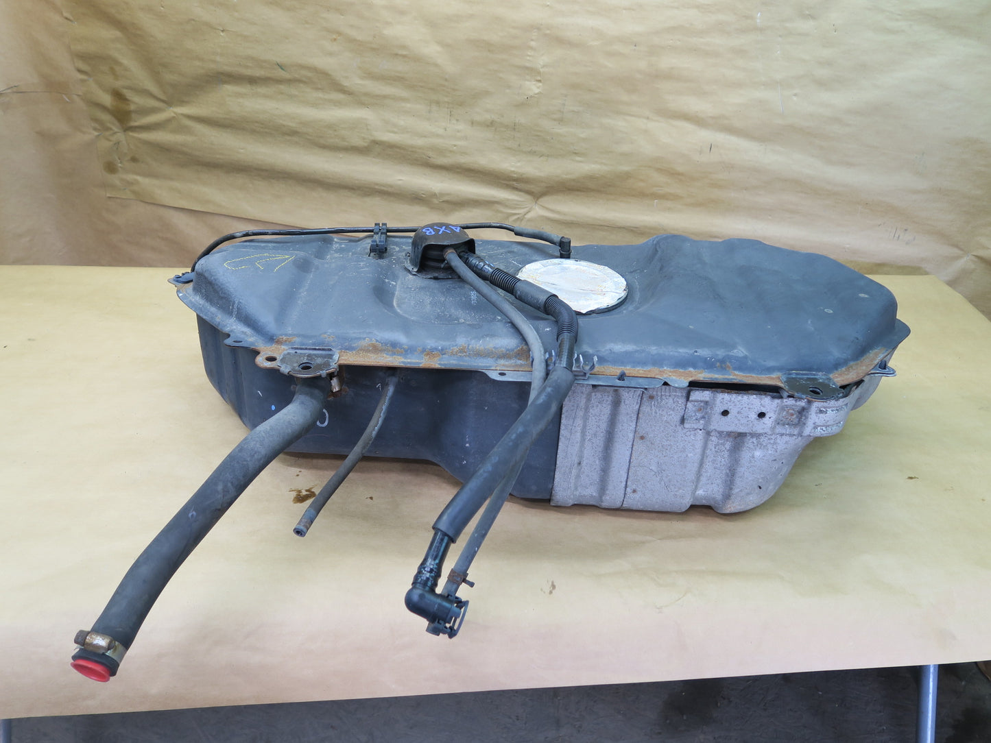 04-06 TOYOTA SCION XB 1.5L GAS FUEL TANK ASSEMBLY OEM