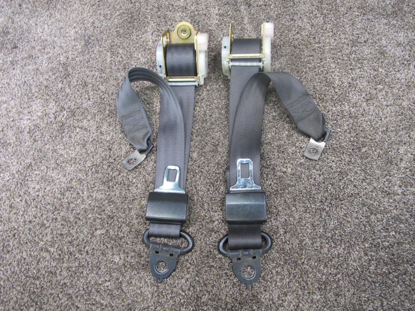 2000-2002 Chevrolet Camaro Z28 Rear Left and Right Seat Belts Set OEM