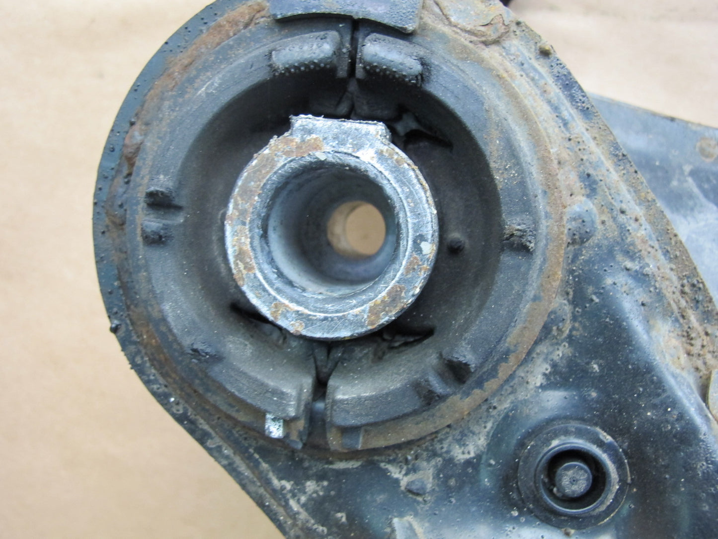 1992-1996 Lexus SC300 SC400 Rear Suspension Crossmember Cradle Sub Frame