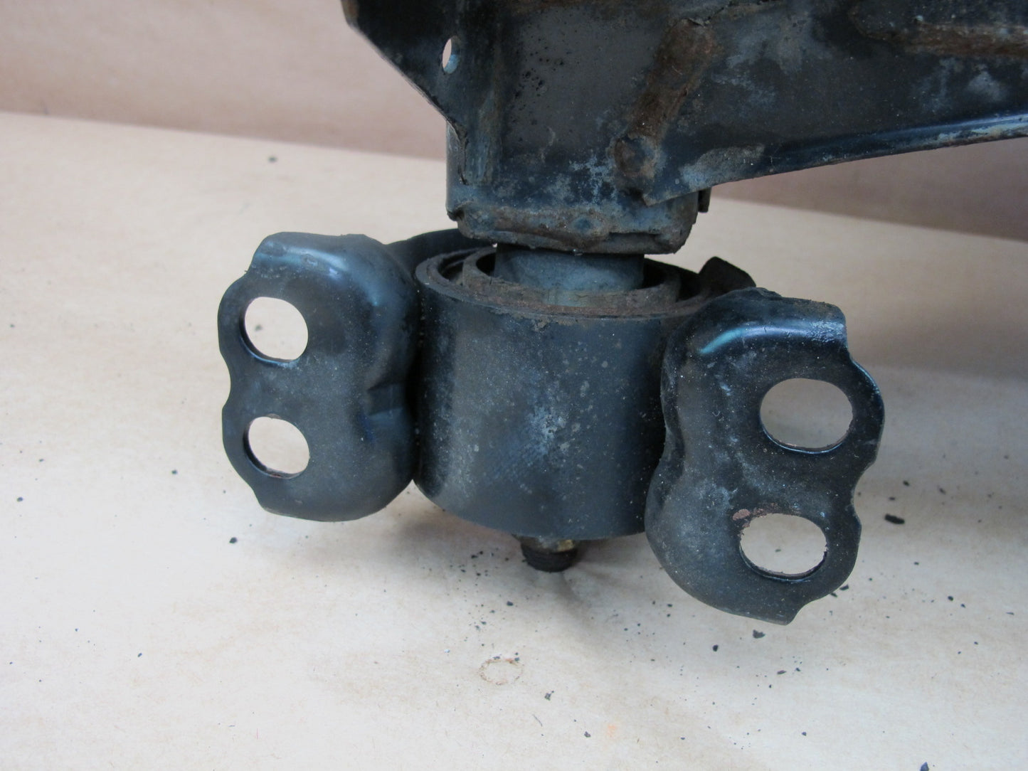 1992-1996 Lexus SC300 SC400 Rear Suspension Crossmember Cradle Sub Frame
