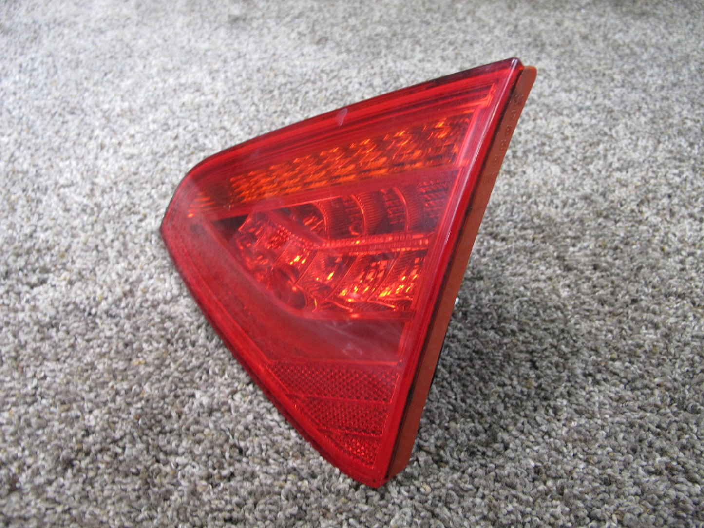 12-16 Audi 8T A5 S5 Rear Right Inner Tail Light Lamp 8T0945094D OEM