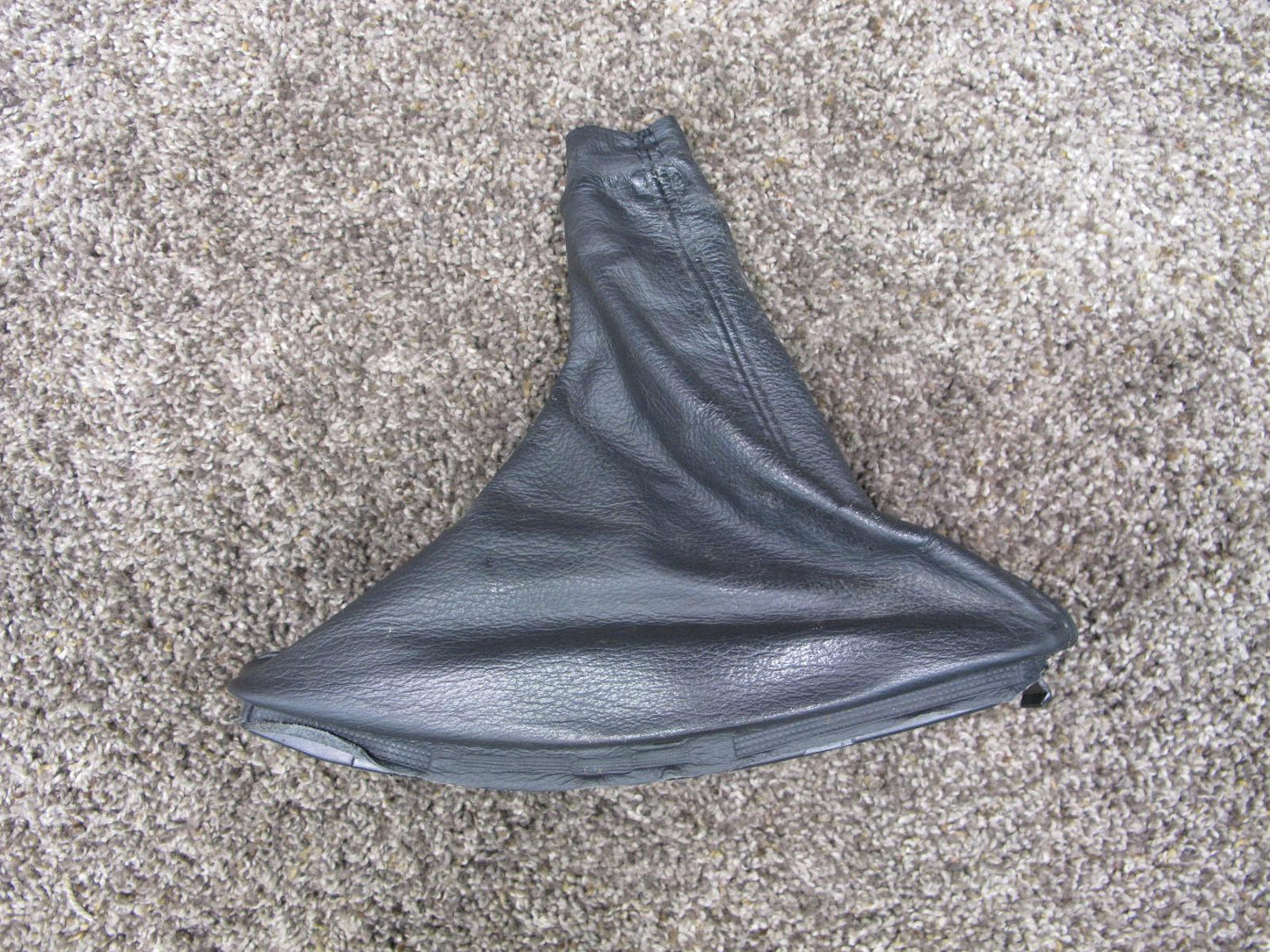 01-06 BMW E46 3-SERIES PARKING BRAKE HANDBRAKE HANDLE LEATHER BOOT COVER OEM