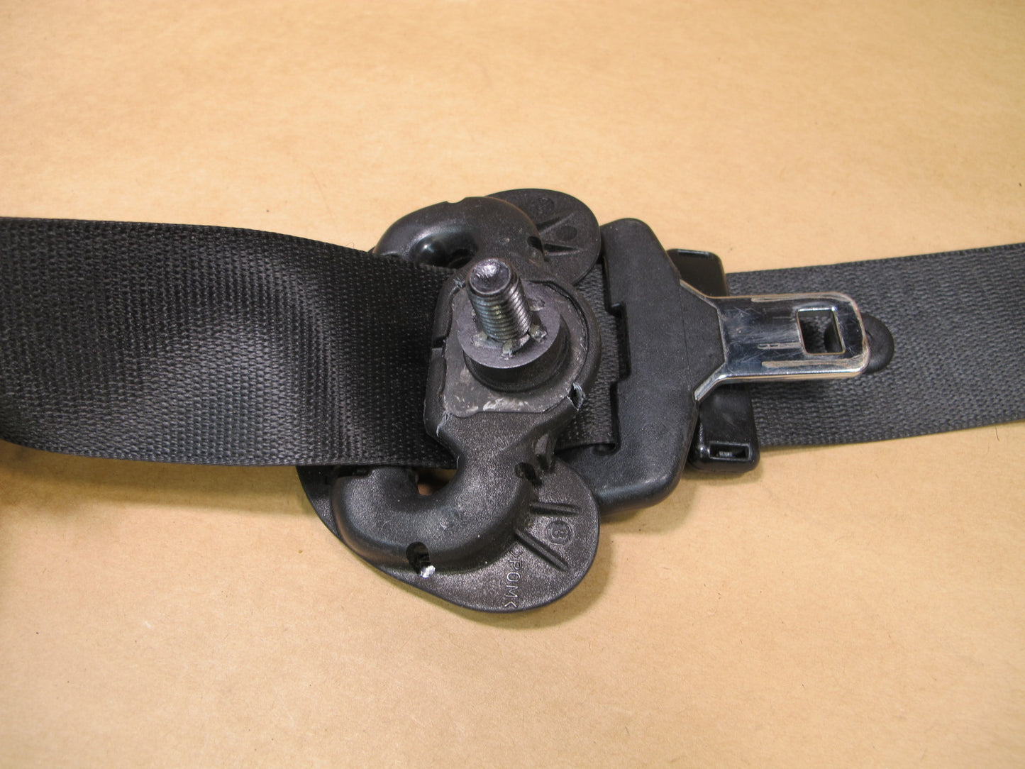 07-11 BMW E90 E91 3-SERIES FRONT RIGHT PASSENGER SIDE SEATBELT RETRACTOR OEM