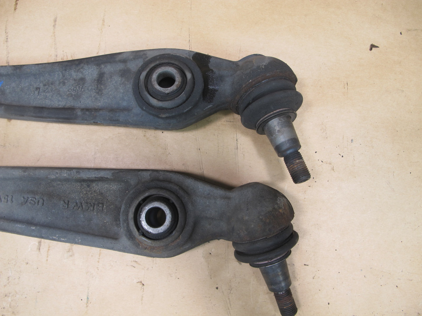 2008-2014 BMW E71 X6 Front Left & Right Suspension Lower Control Arm Set of 2