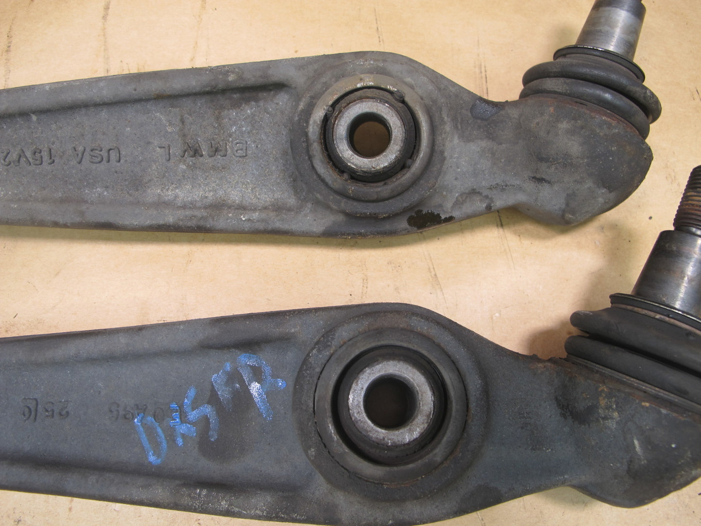 2008-2014 BMW E71 X6 Front Left & Right Suspension Lower Control Arm Set of 2