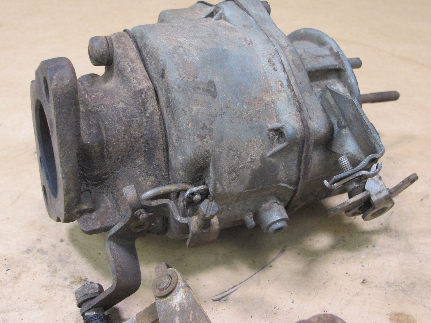 64-66 CHEVROLET C10 PICKUP 3.8L 230CU ENGINE MOTOR INTAKE CARBURETOR OEM