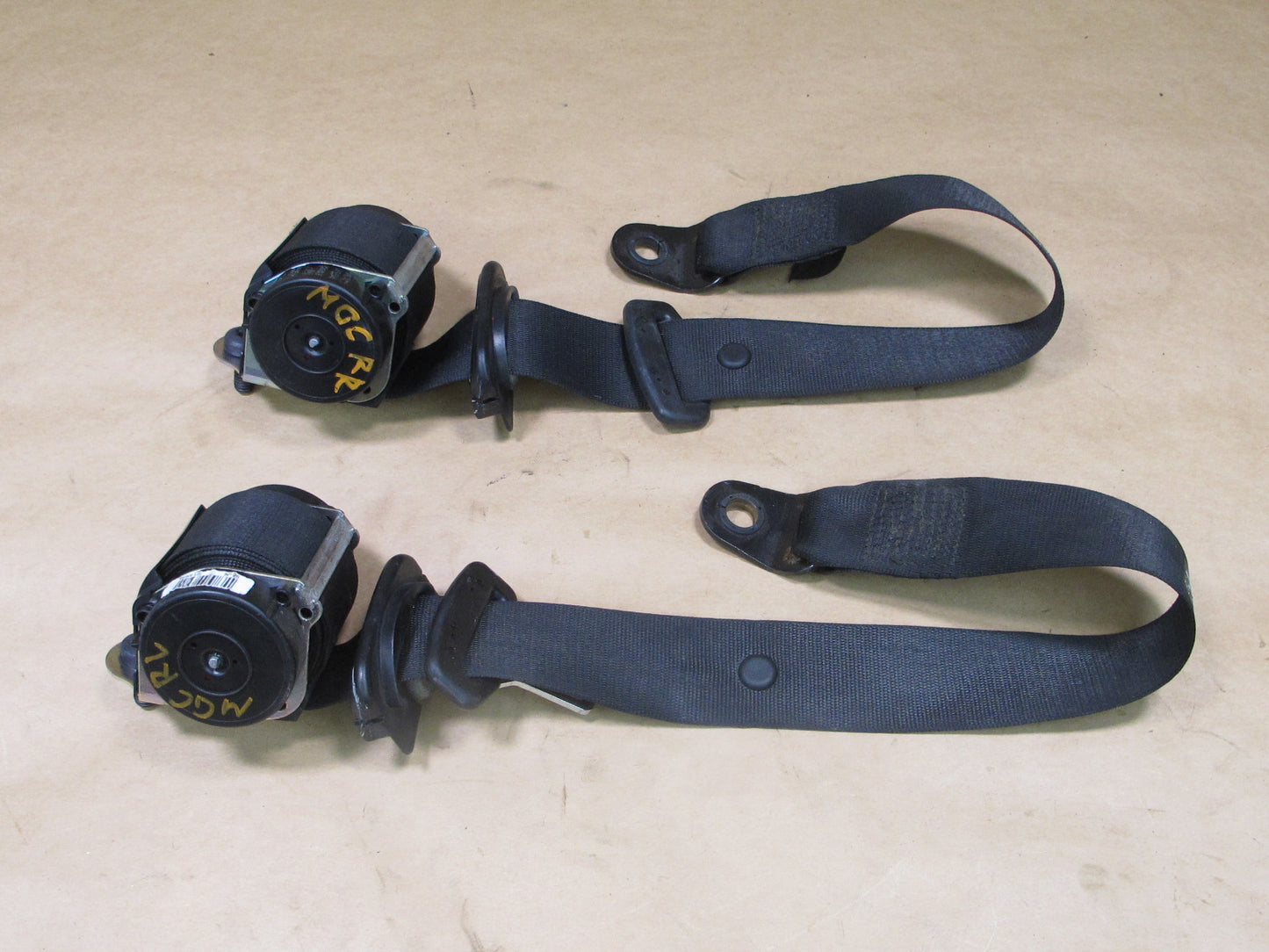 05-08 MINI COOPER R52 REAR LEFT & RIGHT SIDE SEATBELT RETRACTOR SET OEM