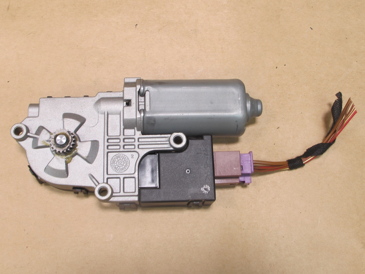 12-16 Mercedes X166 W166 GL Ml-class Sunroof Moonroof Motor 1669001208 OEM