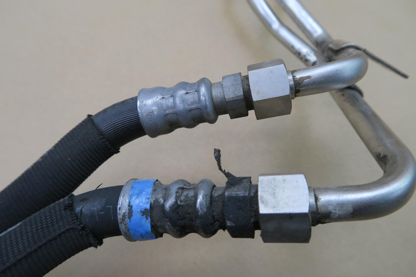 13-16 Audi B8 S4 Automatic Transmission Oil Cooler Hose Pipe Line Set OEM