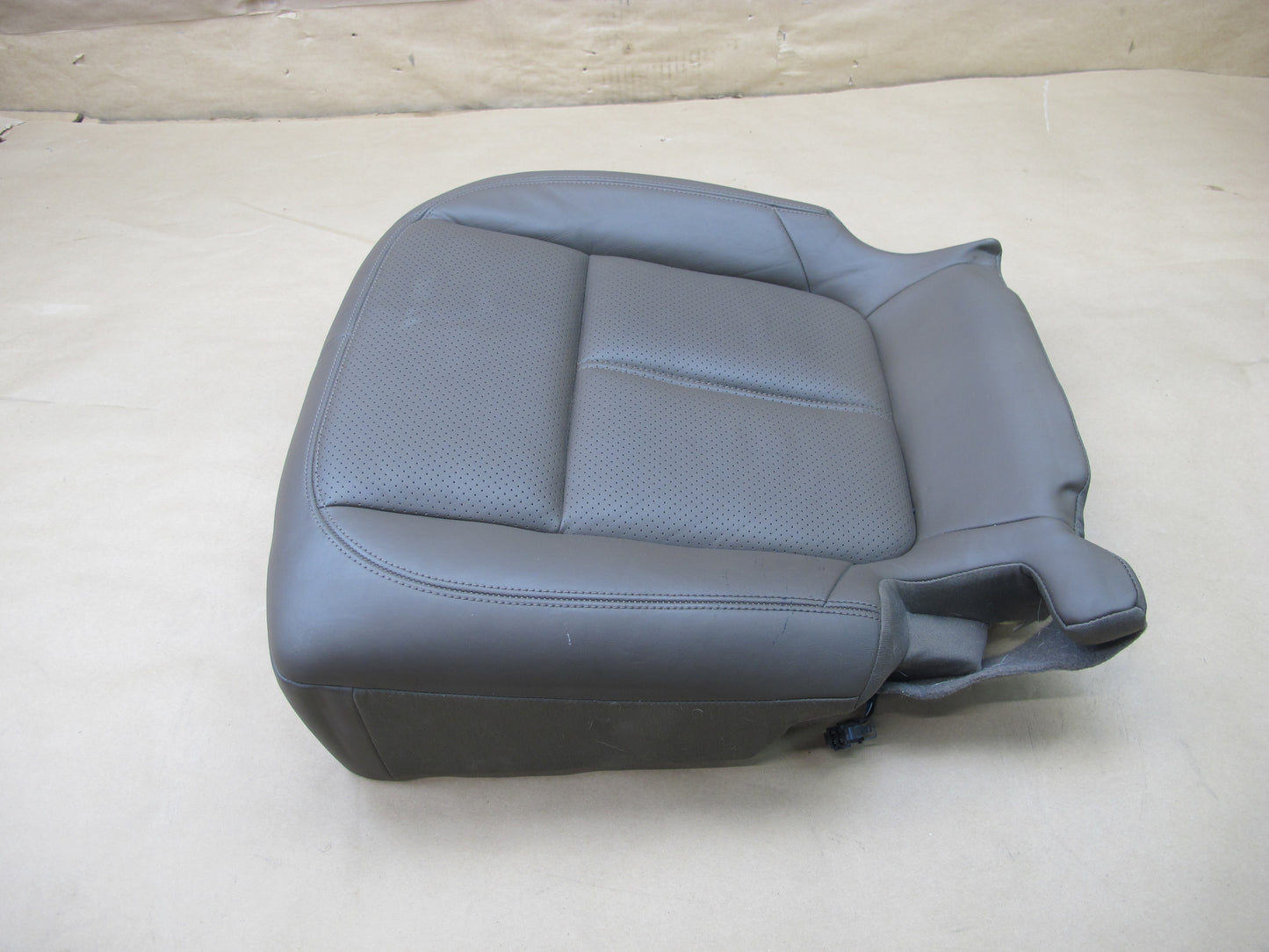 2011-2018 Porsche Cayenne 958 Rear Seat Right Lower Leather Cushion