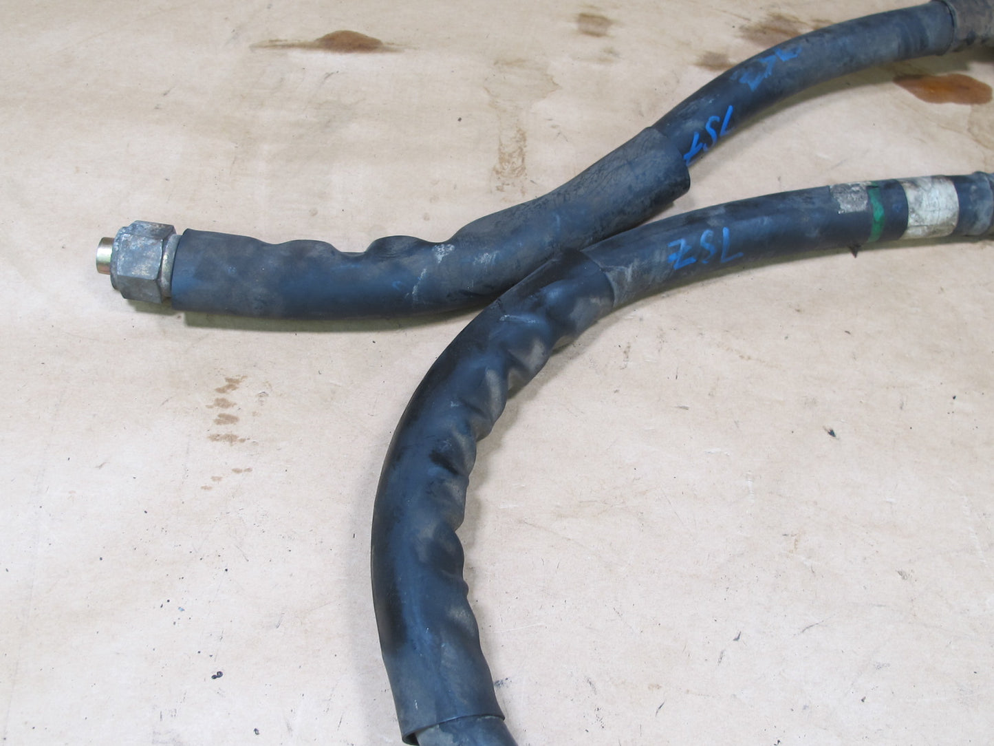 73-85 MERCEDES R107 A/C AIR CONDITION HOSE PIPE LINE SET OEM