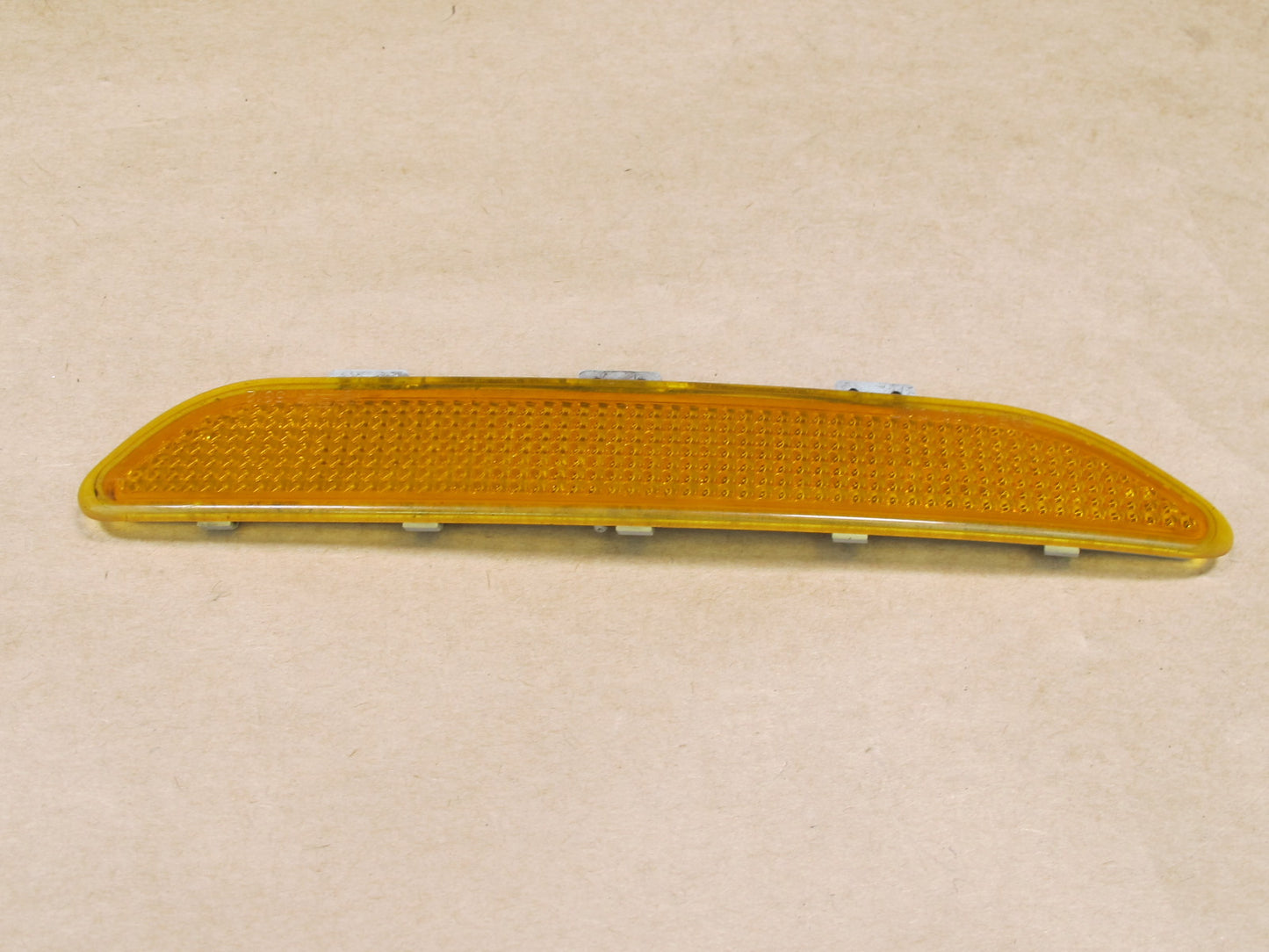 04-06 BMW E46 COUPE CONVERTIBLE FRONT LEFT & RIGHT BUMPER REFLECTOR SET OEM