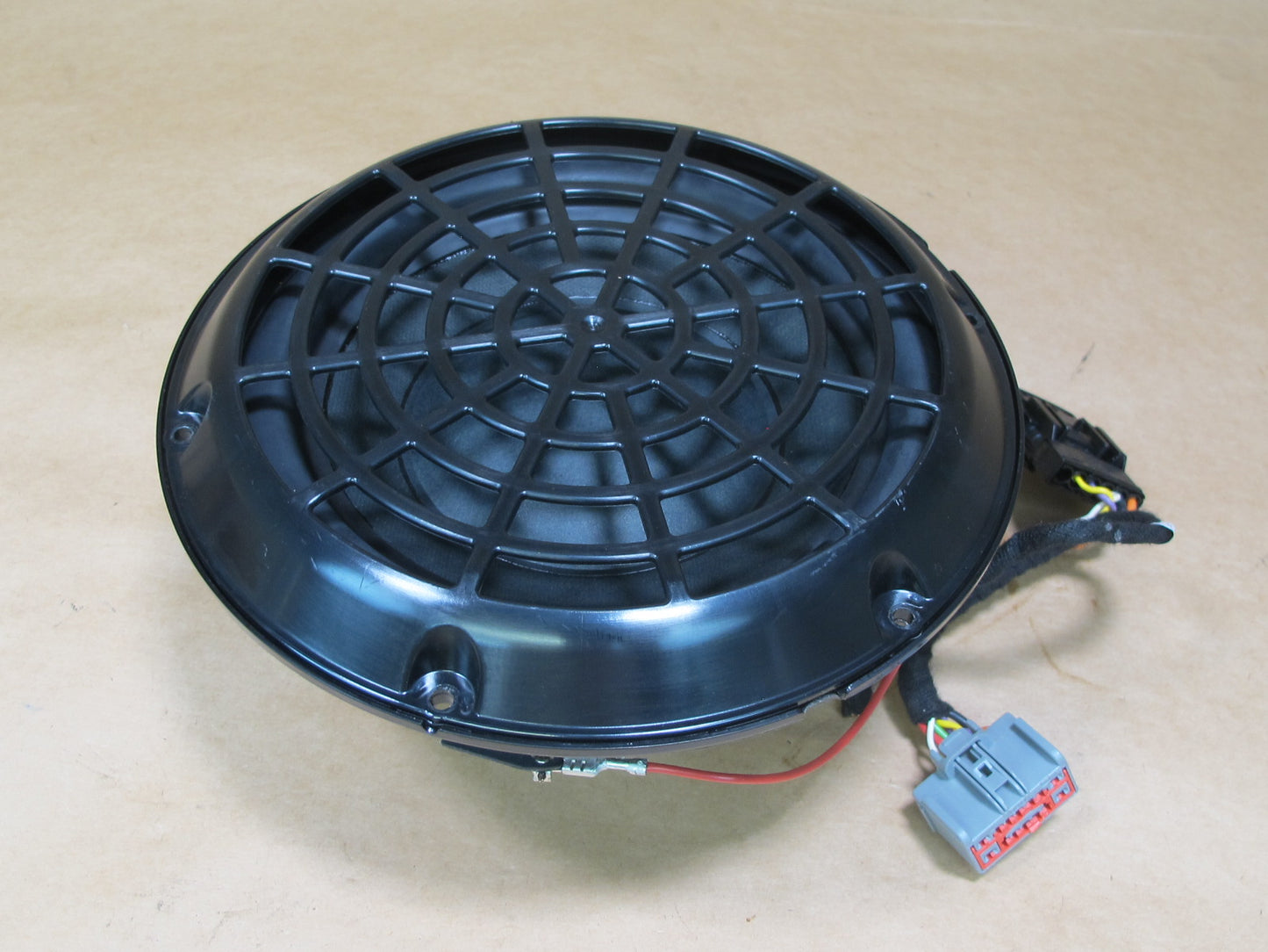 2011-2018 Porsche Cayenne 958 Subwoofer Speaker 299238-001