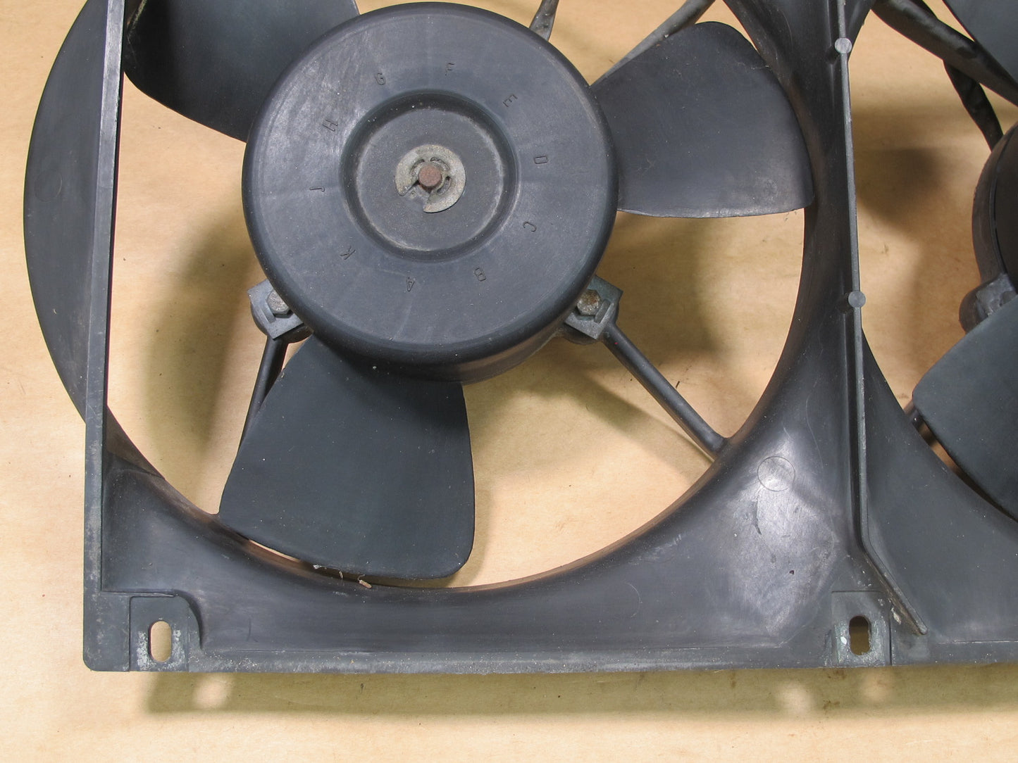 87-91 PORSCHE 944 924 S RADIATOR COOLING FAN MOTOR & SHROUD ASSY OEM