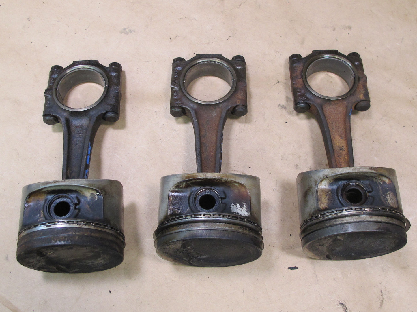 87-88 PORSCHE 944 924 S 2.5L M44.07 SET OF 3 ENGINE PISTON CONNECTING ROD OEM