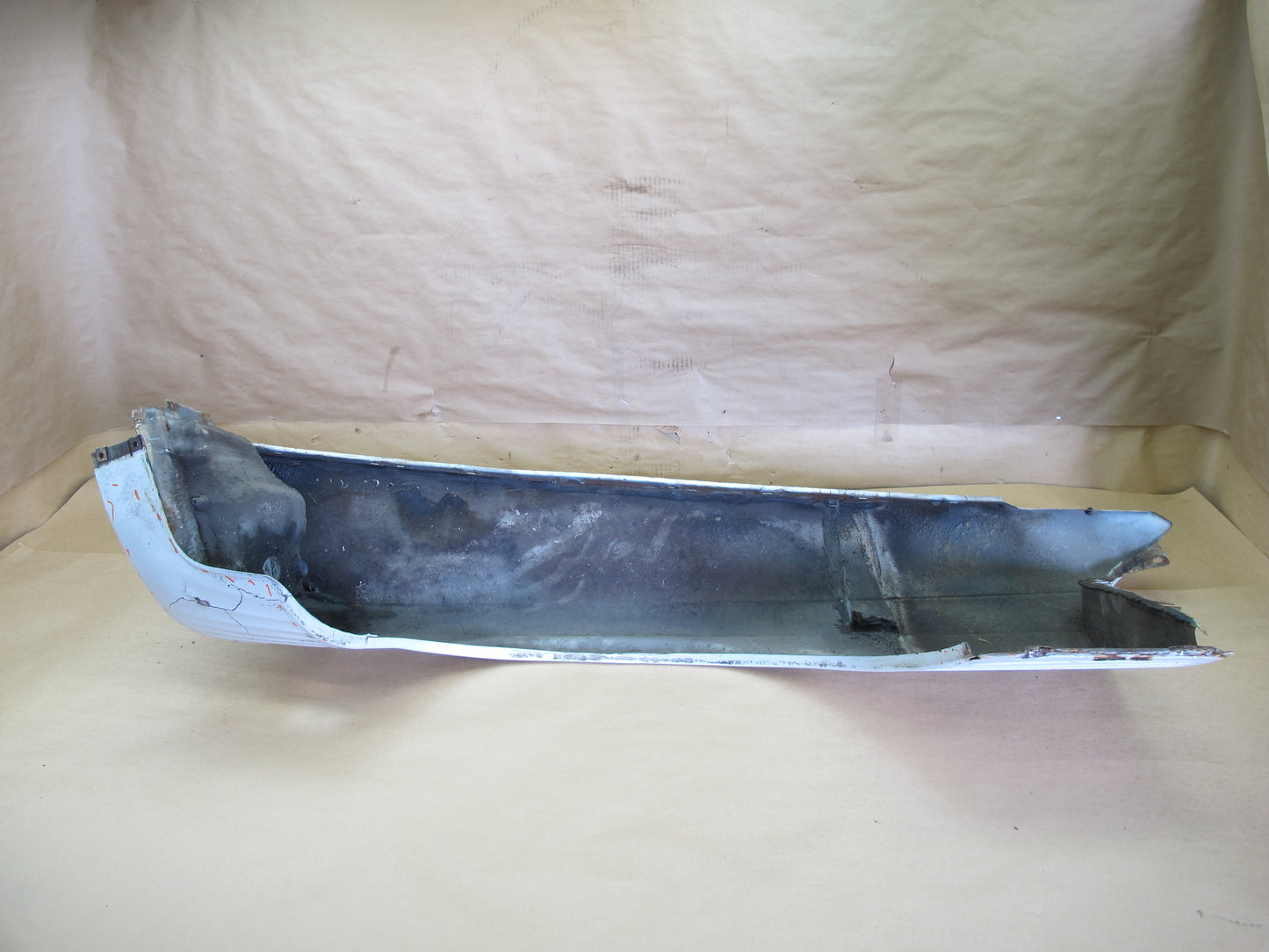 73-85 MERCEDES R107 FRONT RIGHT FENDER SHELL PANEL COVER OEM