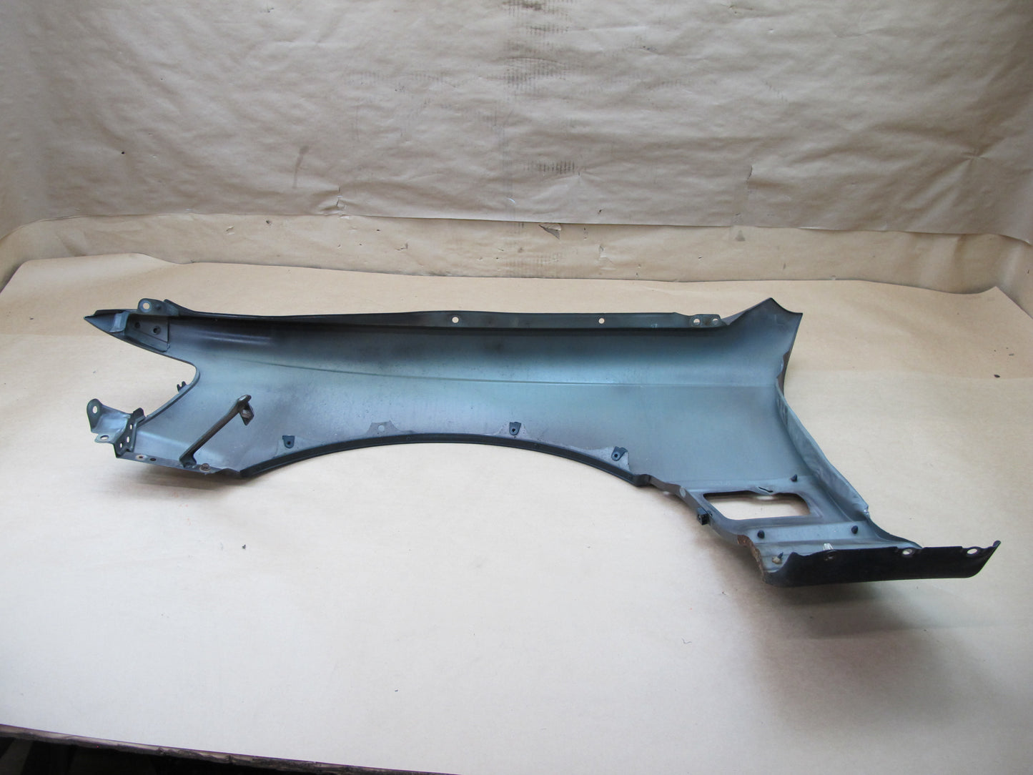 90-94 LEXUS UCF10 LS400 FRONT RIGHT FENDER SHELL PANEL COVER OEM