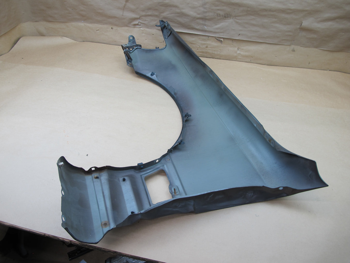 90-94 LEXUS UCF10 LS400 FRONT RIGHT FENDER SHELL PANEL COVER OEM