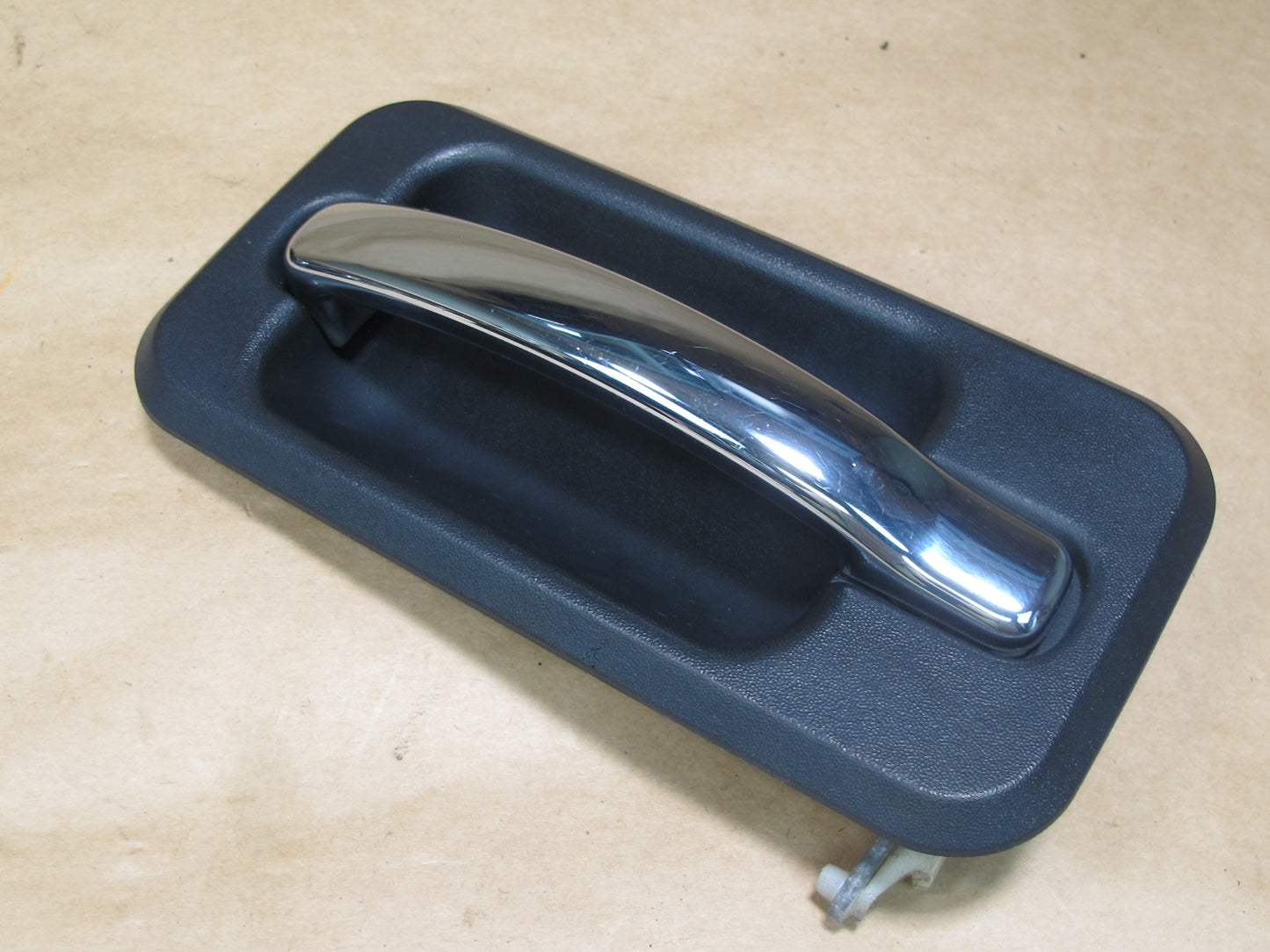 2003-2007 Hummer H2 Rear Right Passenger Side Door Exterior Handle