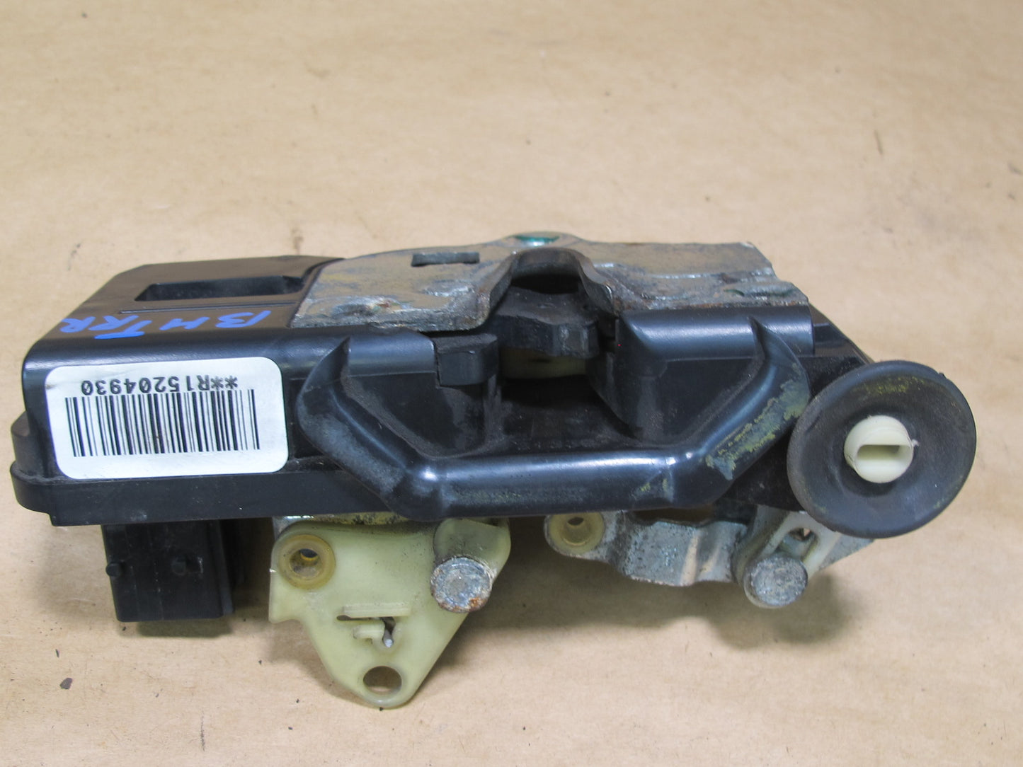 2003-2007 HUMMER H2 REAR RIGHT PASSENGER SIDE DOOR LOCK LATCH ACTUATOR