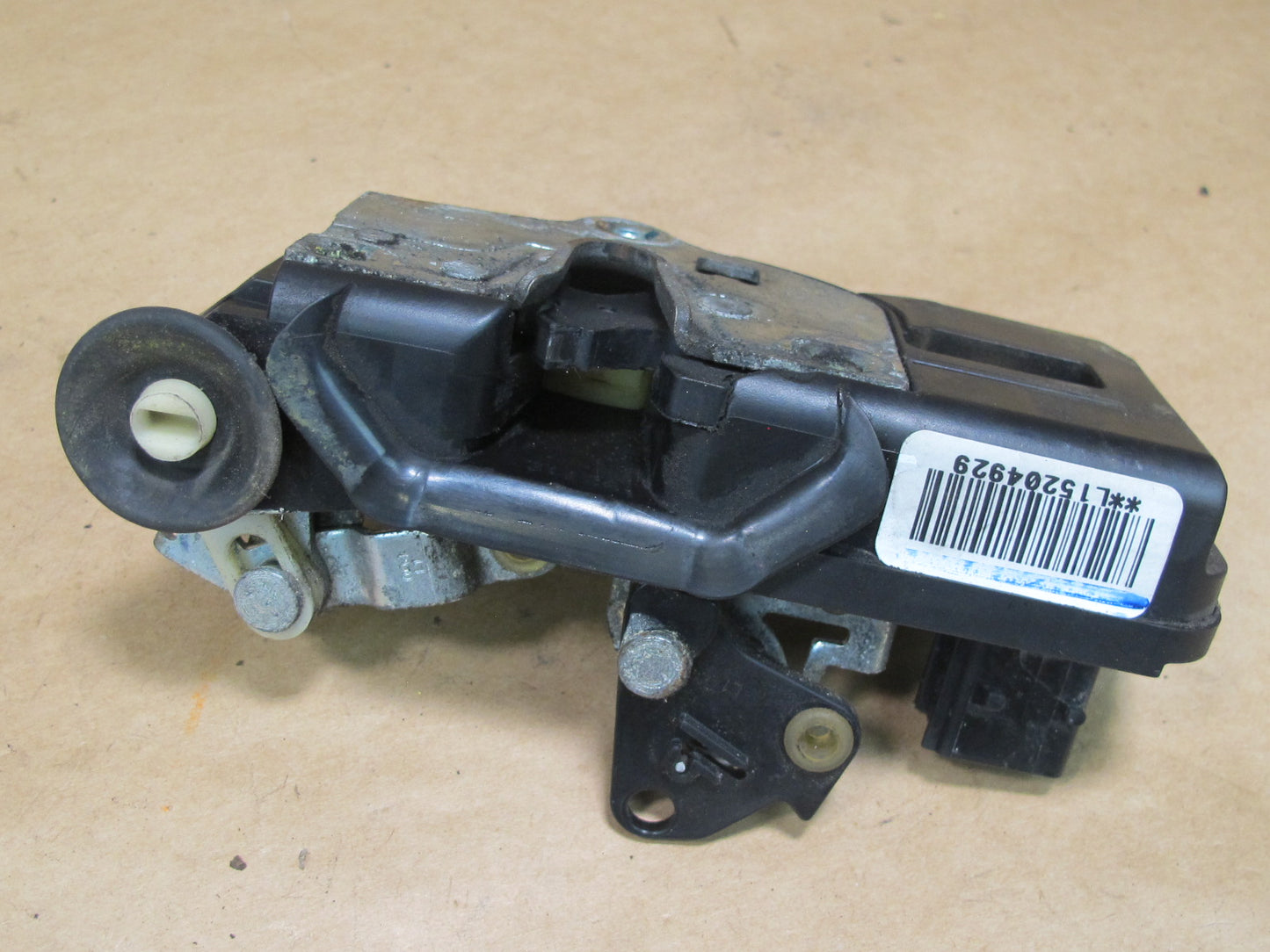 2003-2007 HUMMER H2 REAR LEFT DRIVER SIDE DOOR LOCK LATCH ACTUATOR