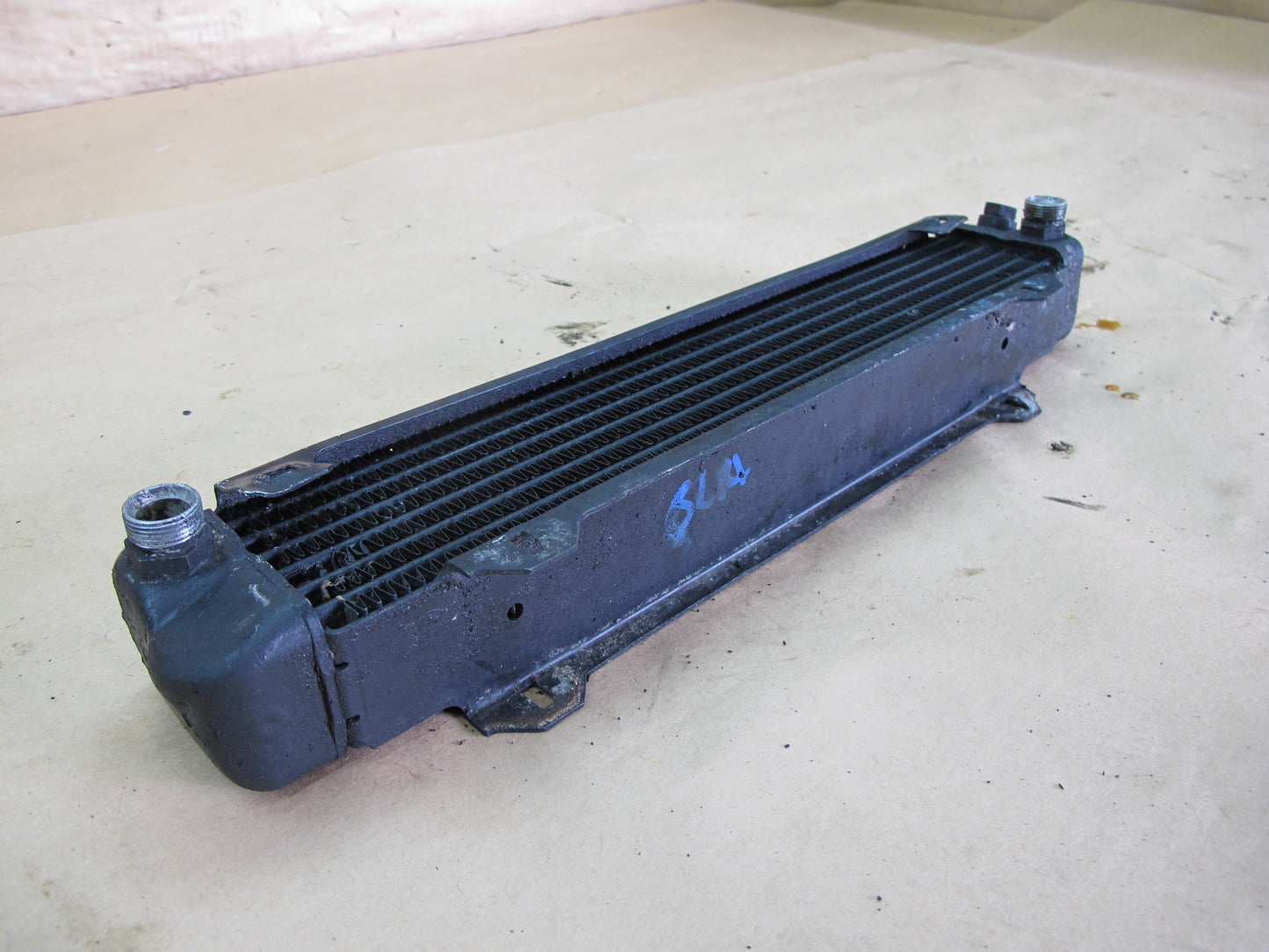 73-80 MERCEDES R107 450SL ENGINE OIL COOLER 1161800865 OEM