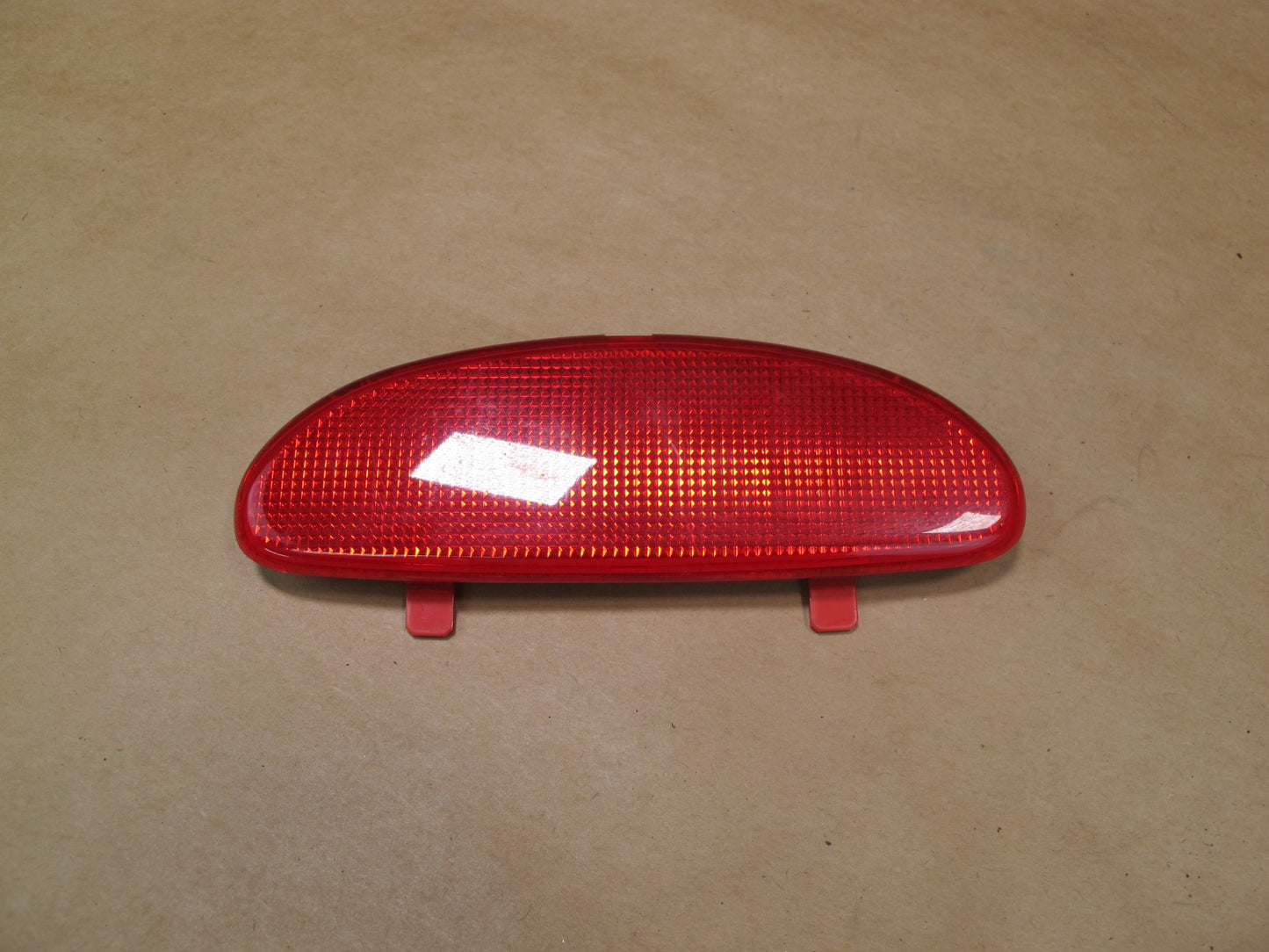 97-04 CHEVROLET CORVETTE C5 REAR BUMPER RIGHT SIDE MARKER LIGHT REFLECTOR OEM