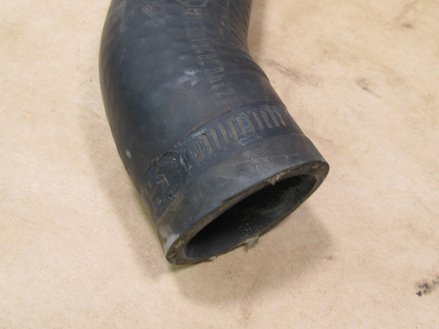 73-85 MERCEDES R107 ENGINE COOLING RADIATOR HOSE PIPE LINE OEM