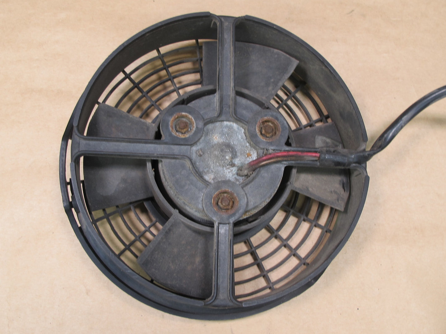 73-85 MERCEDES R107 A/C AIR CONDITION CONDENSER 4 BLADE FAN MOTOR OEM